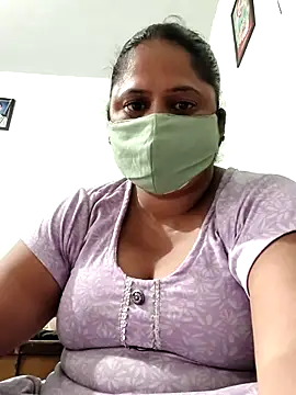 Mmm143 online show from October 6, 2025, 7:39 am