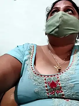 Mmm143 online show from October 15, 2025, 5:18 am