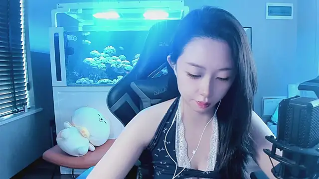 Keke-Bai online show from October 10, 2025, 9:41 am