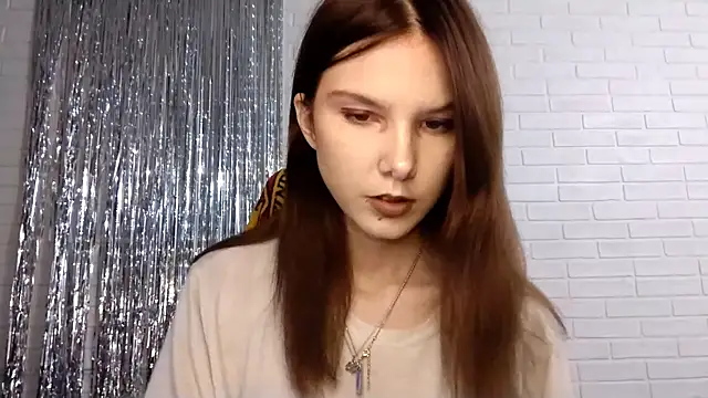 Snapshot of StarlightVeil chatting on September 14, 2025, 4:06 pm StarlightVeil online show from September 14, 2025, 4:06 pm