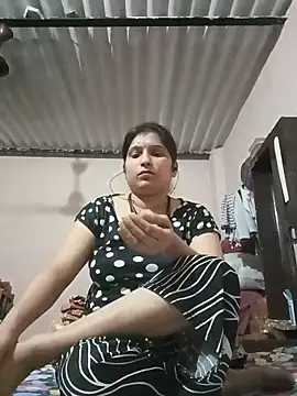 Snapshot of aliya-jaan71 chatting on May 31, 2026, 4:36 pm aliya-jaan71 online show from May 31, 2026, 4:36 pm