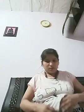 Snapshot of aliya-jaan71 chatting on July 10, 2026, 8:44 pm aliya-jaan71 online show from July 10, 2026, 8:44 pm
