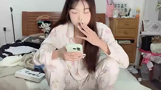 Akong11 online show from September 28, 2025, 5:18 pm