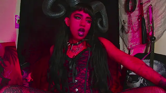 agathaaiko6 online show from October 19, 2025, 1:17 am