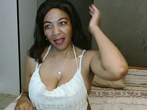 Lillyan N online show from October 4, 2025, 7:50 am