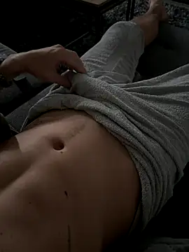 bobsex211 online show from September 25, 2025, 2:21 pm