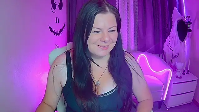 BritneyRaine online show from October 28, 2025, 1:25 pm