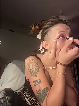 darnette daisy online show from November 1, 2025, 2:35 am