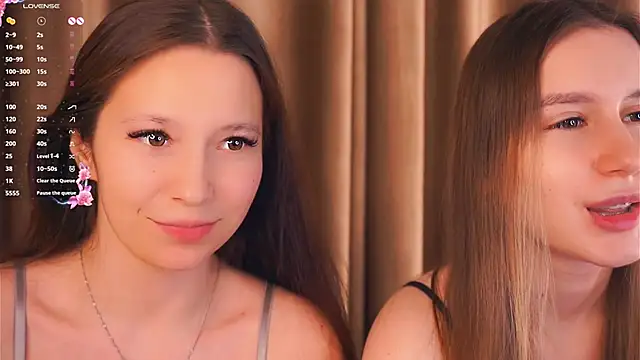 GabrielleLynchard online show from December 19, 2025, 7:54 pm