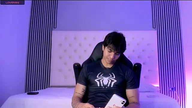 toji luxxer online show from December 1, 2025, 3:11 am