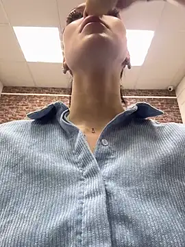 EmmaStarkk online show from October 12, 2025, 4:11 am