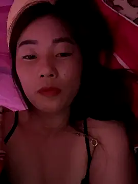 Moon pusy online show from October 18, 2025, 5:25 pm