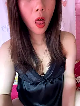 Moon pusy online show from November 5, 2025, 5:07 am