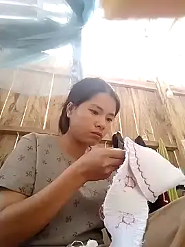 huexixi online show from September 23, 2025, 4:15 am