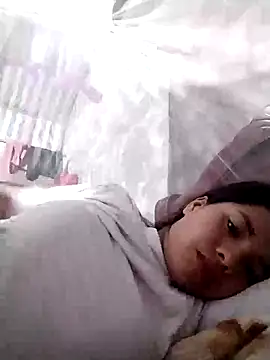 huexixi online show from October 3, 2025, 2:03 pm