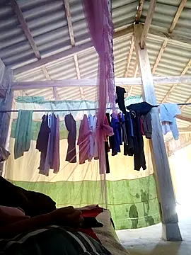 huexixi online show from October 17, 2025, 9:23 am