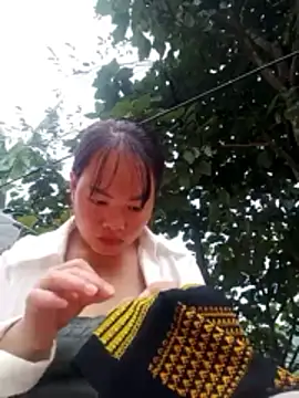 emilyzz online show from November 16, 2025, 7:14 am