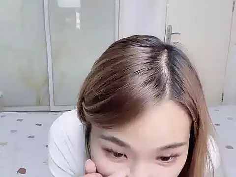 W-Sunflower online show from October 27, 2025, 2:32 pm