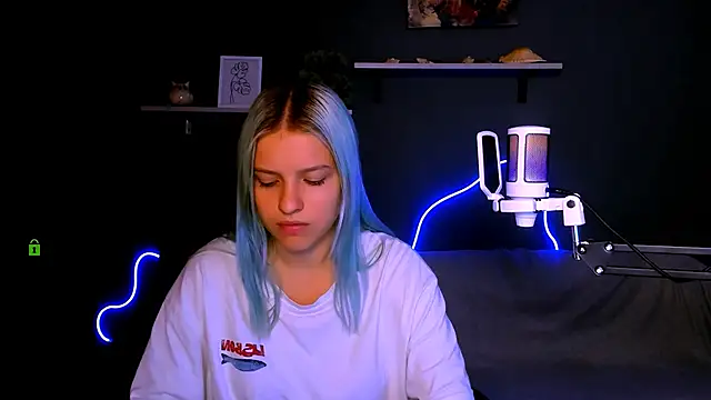 kaela spell  online show from September 16, 2025, 5:19 am