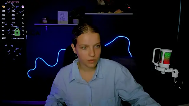 kaela spell  online show from October 10, 2025, 1:21 pm