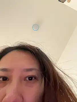 qianhan x online show from October 18, 2025, 8:04 am