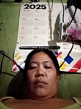 Seductivemomma4ux online show from September 19, 2025, 8:42 pm