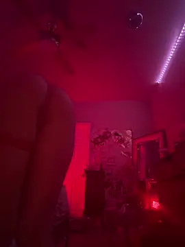 Texxaspearl online show from April 3, 2026, 9:07 am