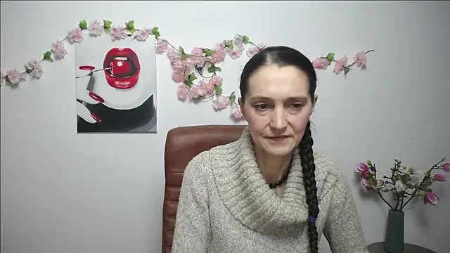 TayaFinch online show from November 12, 2025, 1:33 pm