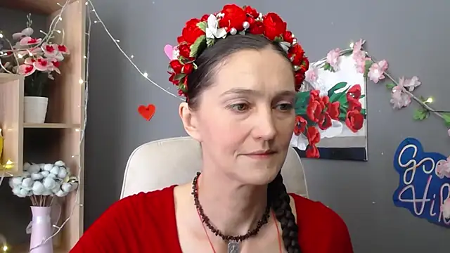 Snapshot of TayaFinch chatting on May 26, 2026, 2:13 pm TayaFinch online show from May 26, 2026, 2:13 pm