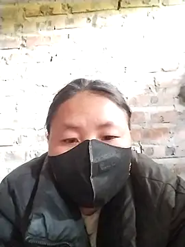 Snapshot of Emmyly_123 chatting on January 12, 2026, 5:34 am Emmyly 123 online show from January 12, 2026, 5:34 am