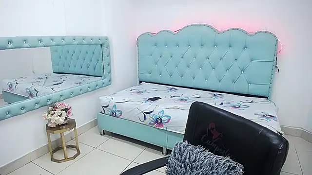 Cordelia Perlman online show from November 5, 2025, 1:00 pm