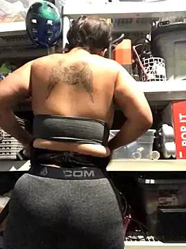 juiicy001 online show from October 11, 2025, 2:04 pm