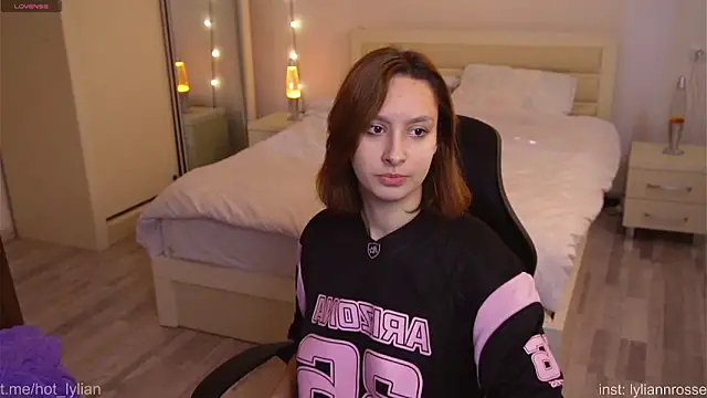 LilyannRosse online show from November 3, 2025, 7:20 am