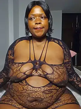 Snapshot of lady-zeei chatting on July 1, 2026, 12:56 am lady-zeei online show from July 1, 2026, 12:56 am
