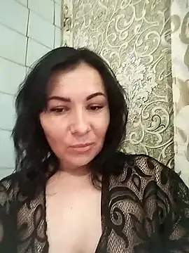 Snapshot of Mia24Blove chatting on June 17, 2026, 12:18 pm Mia24Blove online show from June 17, 2026, 12:18 pm