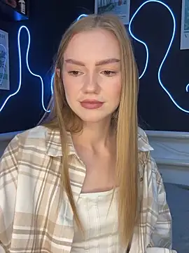 MilaMoone online show from October 30, 2025, 10:49 am