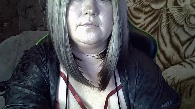 Snapshot of YuliiaSan chatting on September 27, 2025, 2:22 pm YuliiaSan online show from September 27, 2025, 2:22 pm