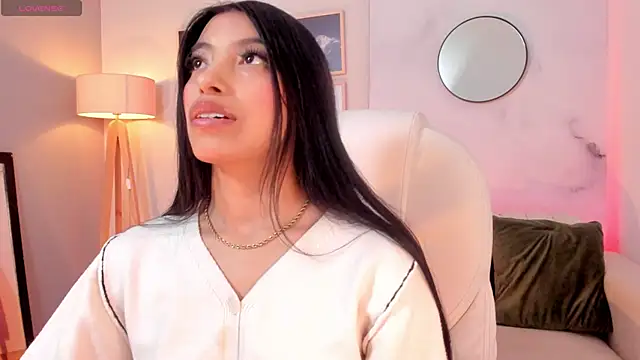 Tiffany Low online show from February 9, 2026, 1:04 pm