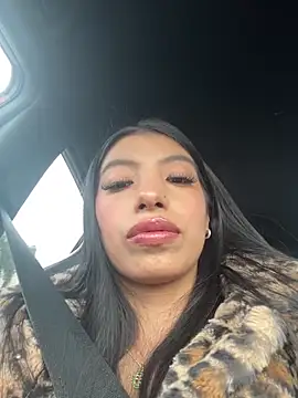 Tiffany Low online show from May 26, 2026, 3:52 pm