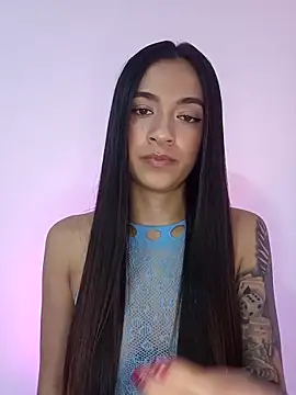 MiQeilaSweet online show from December 3, 2025, 11:36 pm