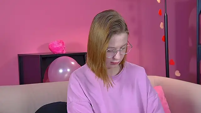 BeatriceBinoche online show from March 20, 2026, 6:29 am