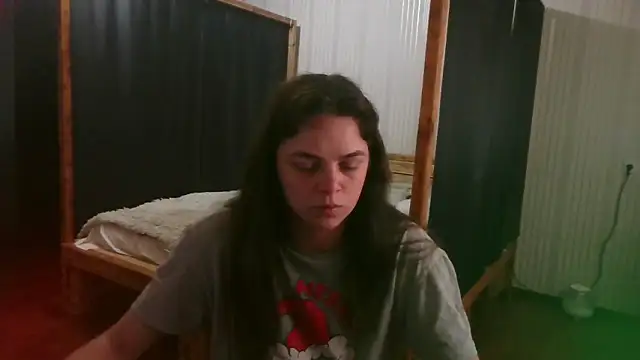 Snapshot of EthelsLover chatting on May 13, 2026, 9:28 am EthelsLover online show from May 13, 2026, 9:28 am