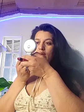 Andrea secret  online show from April 2, 2026, 2:15 pm