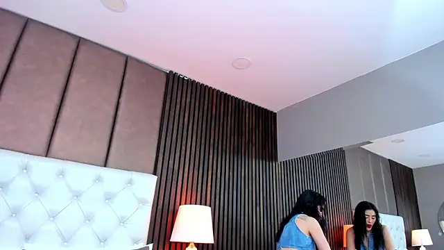 SamyySwet online show from November 11, 2025, 8:09 pm