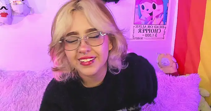 Snapshot of NekoWaifu chatting on October 20, 2025, 1:00 pm NekoWaifu online show from October 20, 2025, 1:00 pm