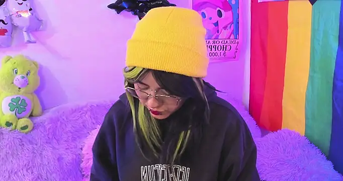 Snapshot of NekoWaifu chatting on October 30, 2025, 1:01 pm NekoWaifu online show from October 30, 2025, 1:01 pm