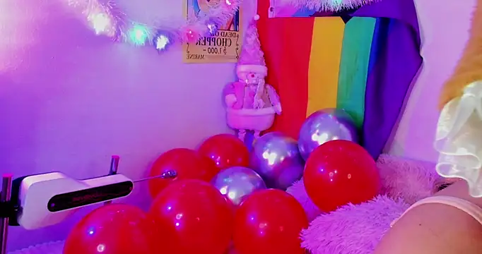 NekoWaifu online show from December 19, 2025, 2:46 pm