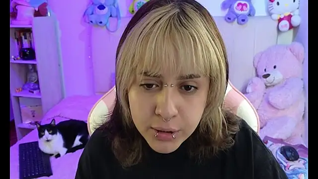 NekoWaifu online show from April 8, 2026, 1:00 pm