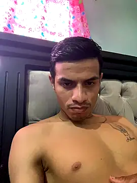 Alexander19Che online show from October 4, 2025, 9:02 pm