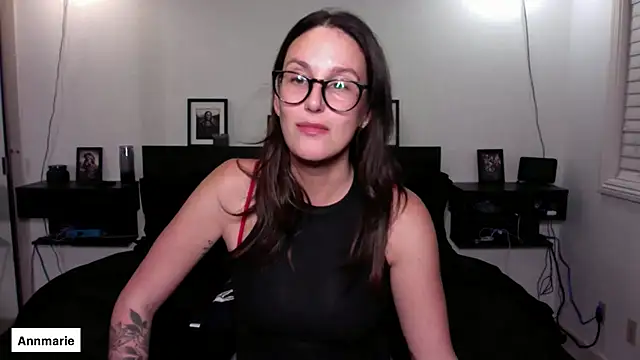 annmarieferrara online show from October 22, 2025, 2:34 am